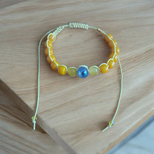 Bracelet tressé – Perles de verre ou de bois