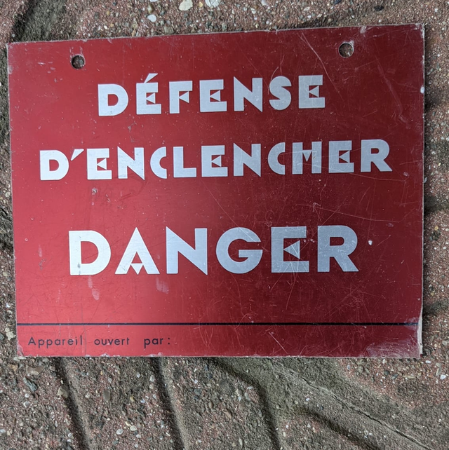 plaque en métal à message