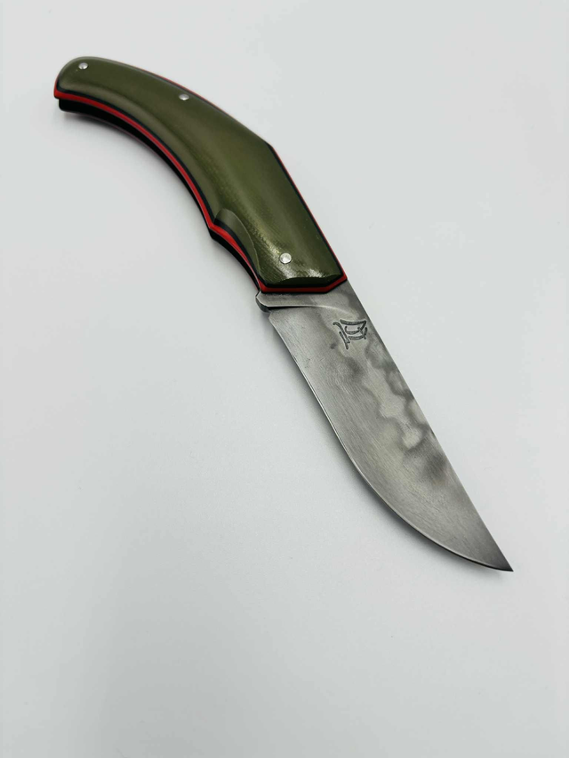 New E&#039;1000 Sabords, cran forcé, G10 vert olive/rouge