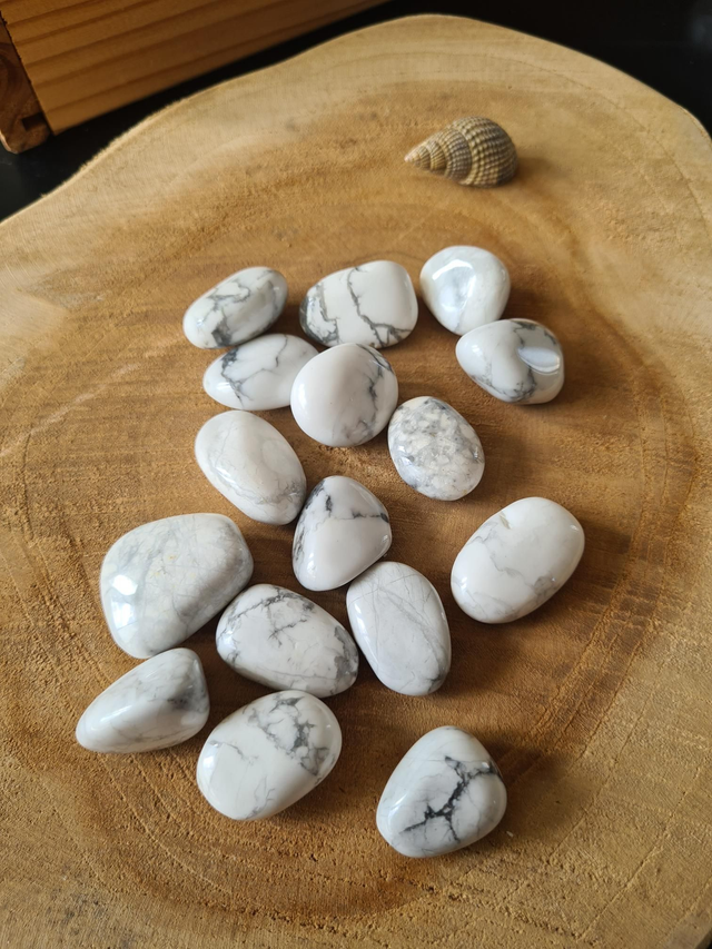 Howlite