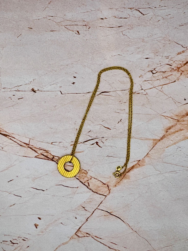 Gold Striped Halo Necklace