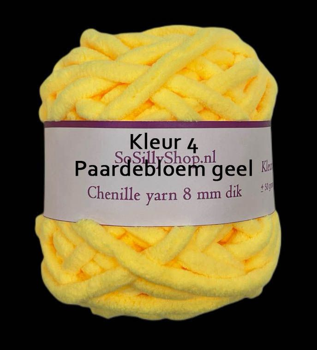 Chenille fluffy yarns 8 mm dik 45 grams