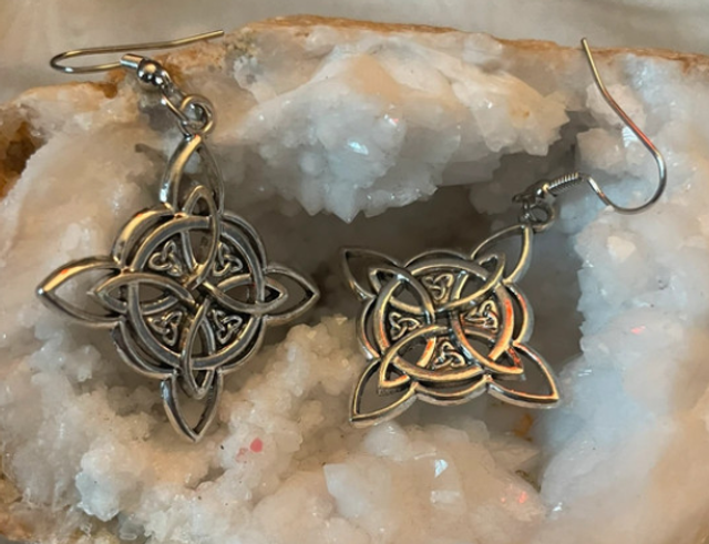 Boucles d’oreilles motif celtique