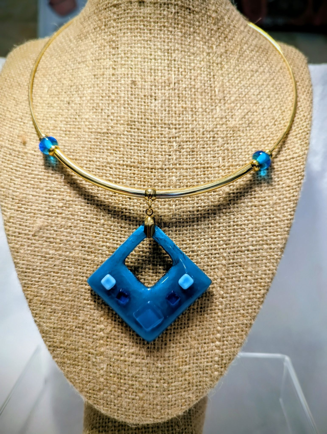 Collier torque Naïade