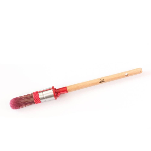 R12 Old Red Barn Round Brush