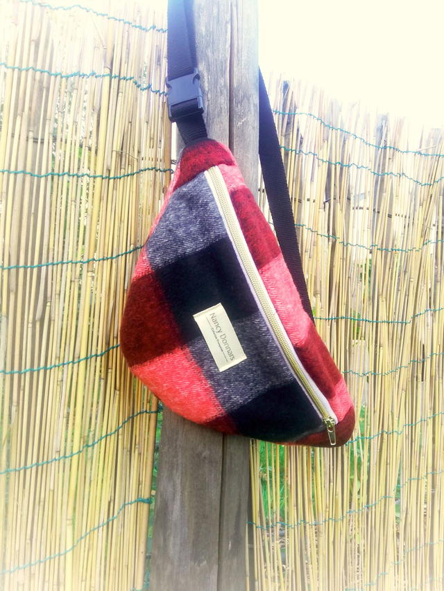 Sac banane rouge & noir