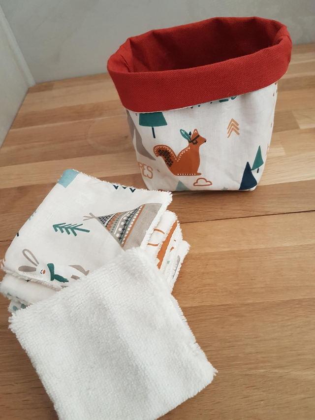 7 lingettes + 1 panier moyen "montagne tipi indien"