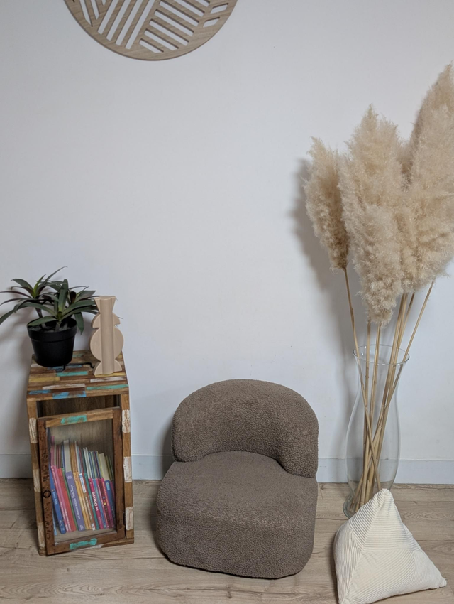 Fauteuil enfant Casa - Prix neuf : 80 euros 