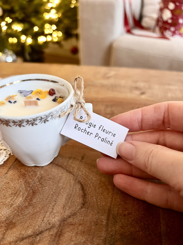 đ Bougie Rocher pralinĂ© - tasse Ă cafĂ© "frise dorĂ©e"