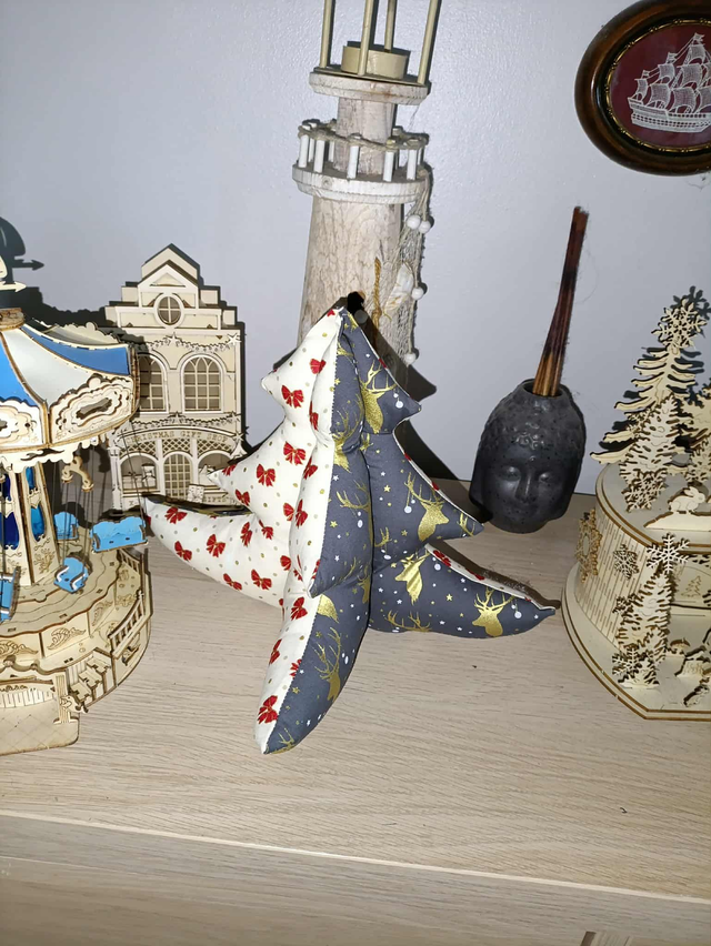 SAPIN DE NOEL POUR METTRE CENTRE DE TABLE