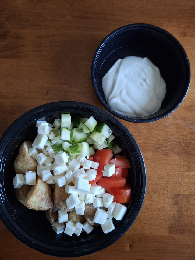 OFENKARTOFFEL BOWL - FETA &amp; HONIG