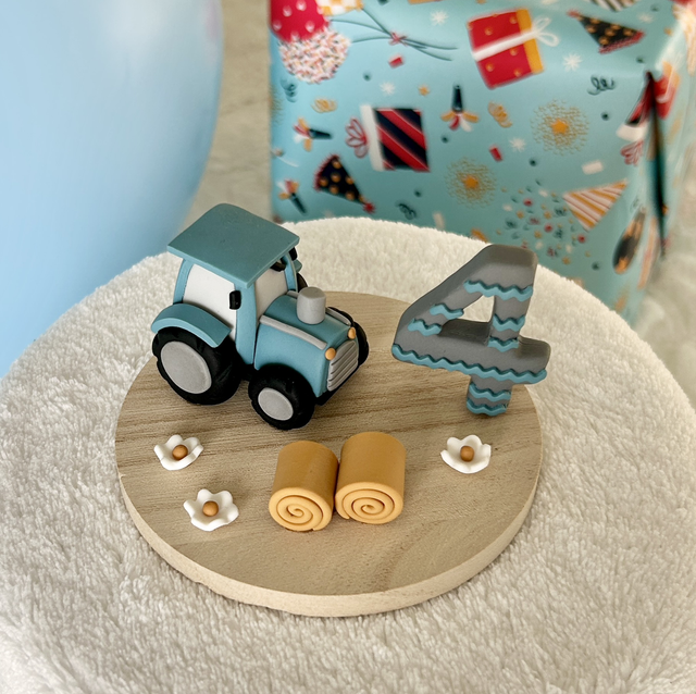 Décoration d&#039;anniversaire personnalisable tracteur