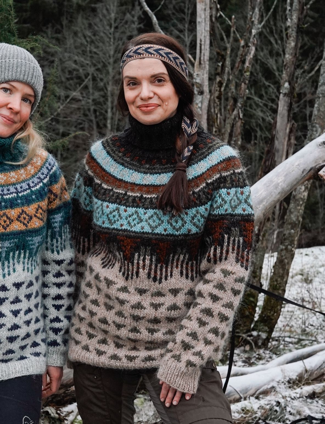 Alakay Sweater Kit - Col 01 (Wheat Heather Lopi Mix) - Wool &amp; Pattern - Linka Neumann