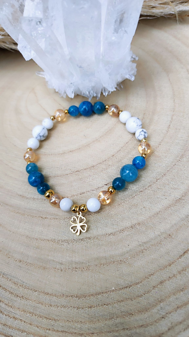 Bracelet Apatite et Howlite Trèfle