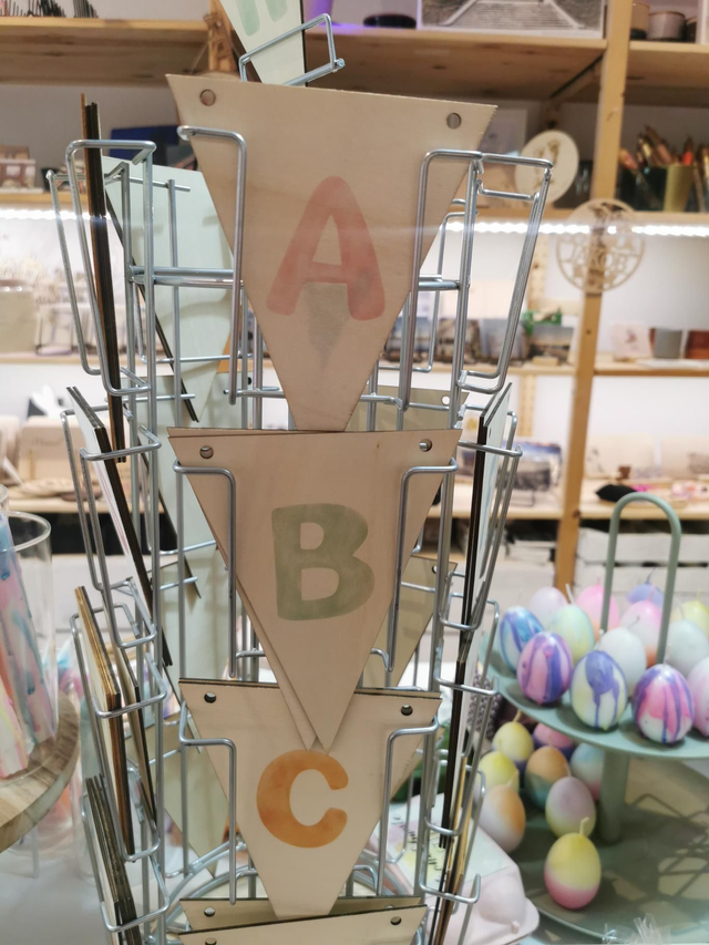 Holzwimpel Spitz  A-Z, 123, Motiv