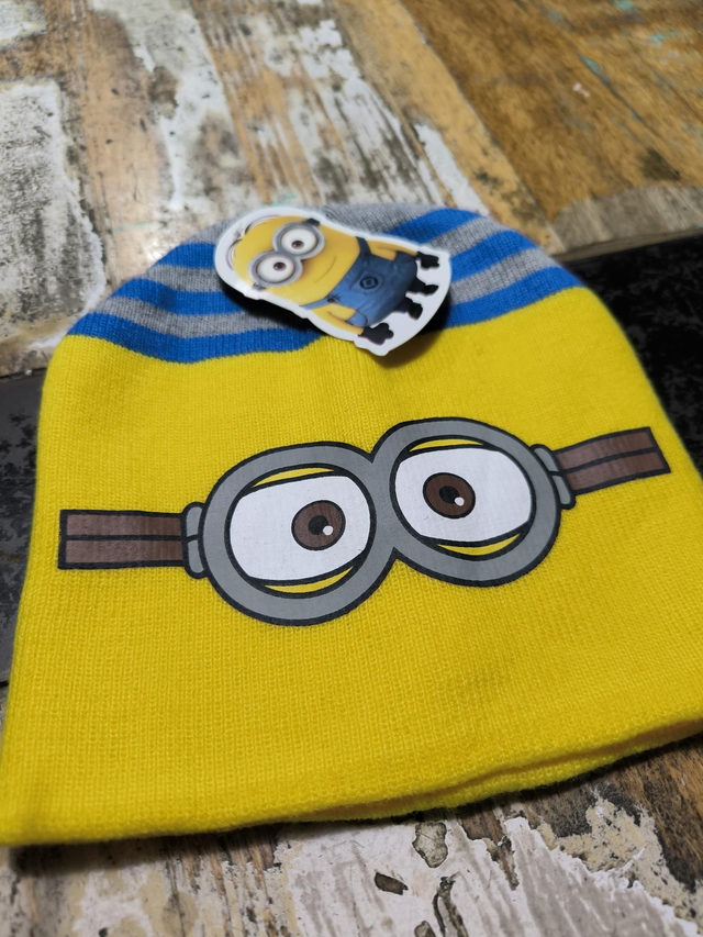 BONNET MINIONS 6/10 ANS