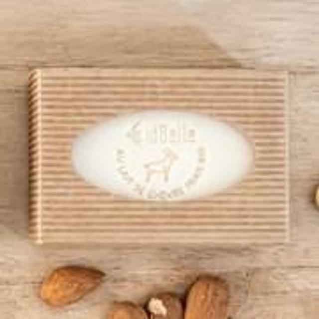 Savon solide au lait de chèvre 