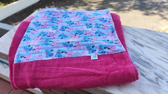 Toalha de praia Stitch 