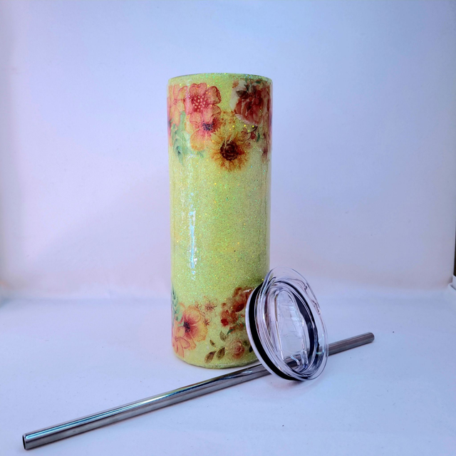 Gobelet jaune fleuri