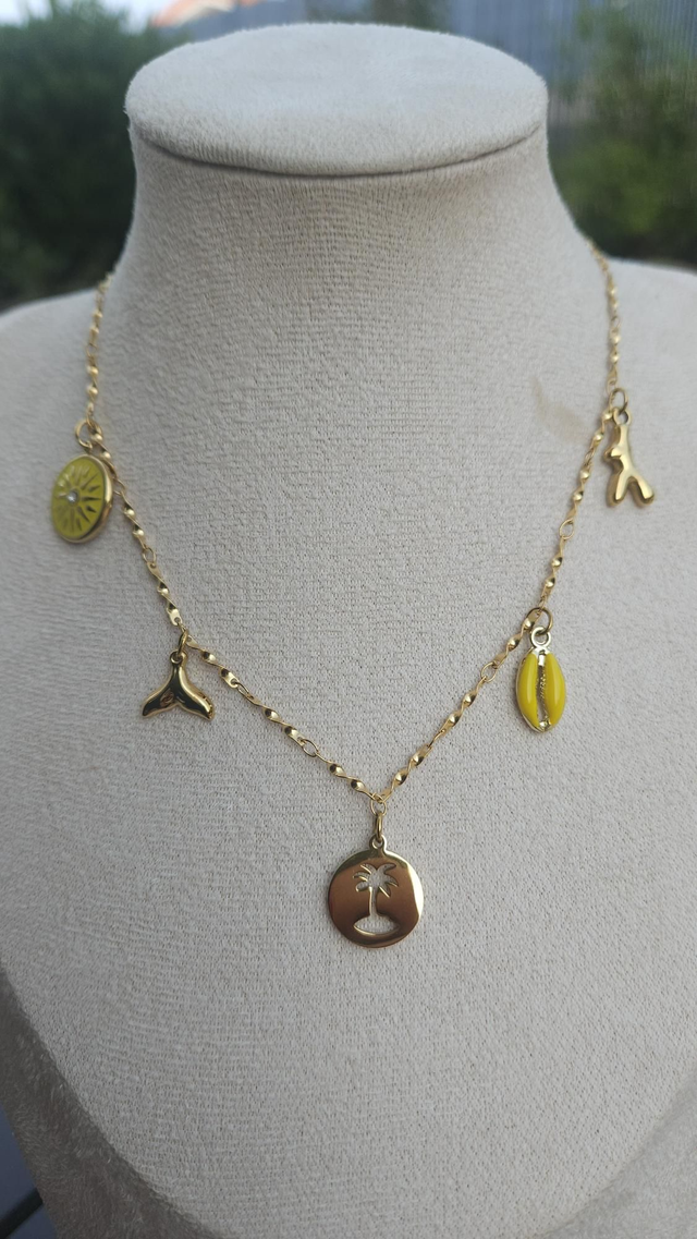 Collier charms 