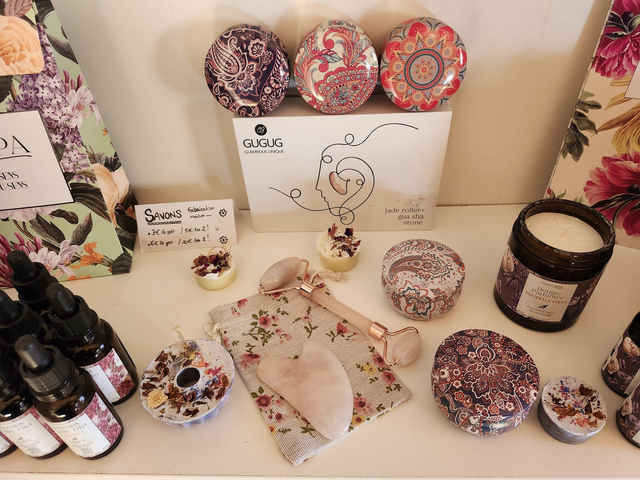 Coffret Cadeau : massage 1H30 + 3 produits au choix : Huile - Parfum - Bougie - Baume - Tisane + savon OFFERT