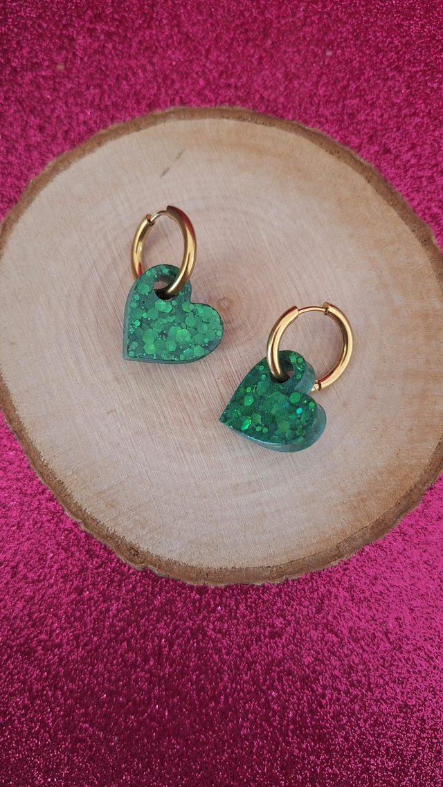 Créoles dorées cœurs verts/paillettes vertes