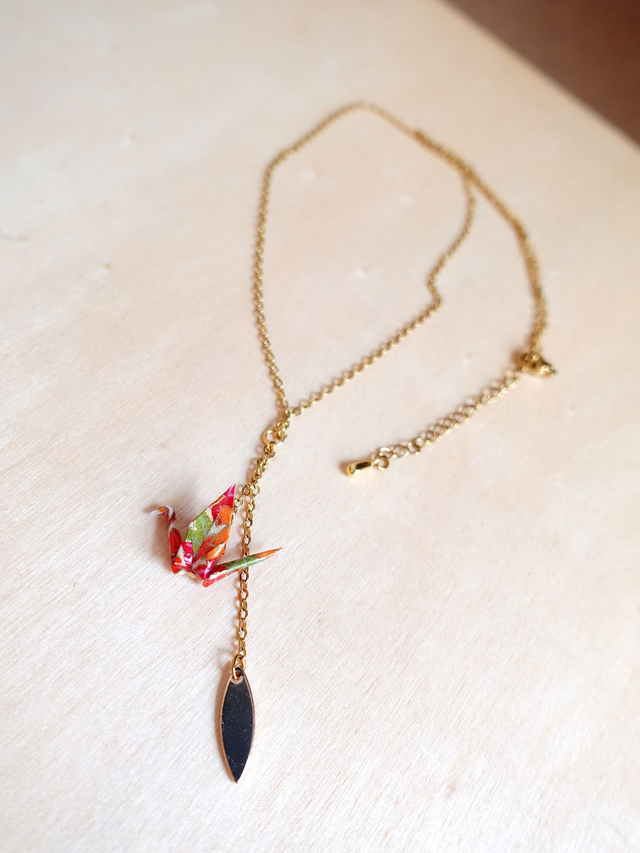 Collier origami / INOX doré / Origami grues, oiseaux / Papier japonais washi / Orange, vert, or /