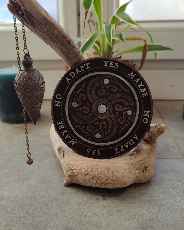 Planche de Radiesthésie de Poche | 10 cm | Matériaux Responsables | Symbole Viking