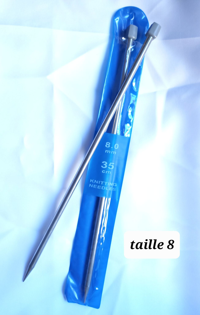 Aiguilles à tricoter taille 08