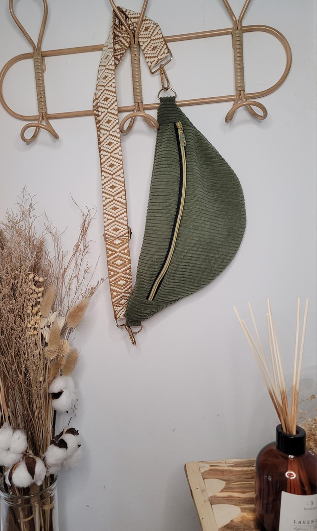 Banane velours côtelé kaki sangle amovible 