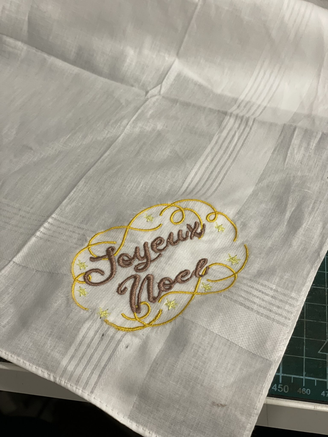 fichier broderie Joyeux Noel - Cadre 10x10 / 12 Formats