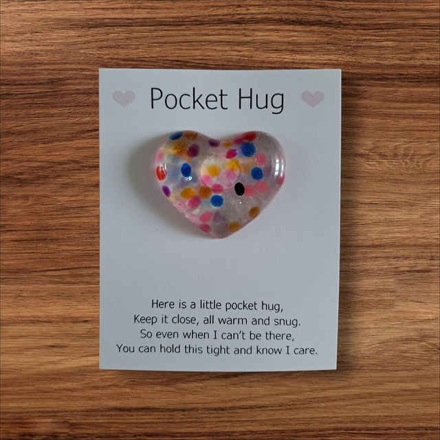 Pocket hug dotty