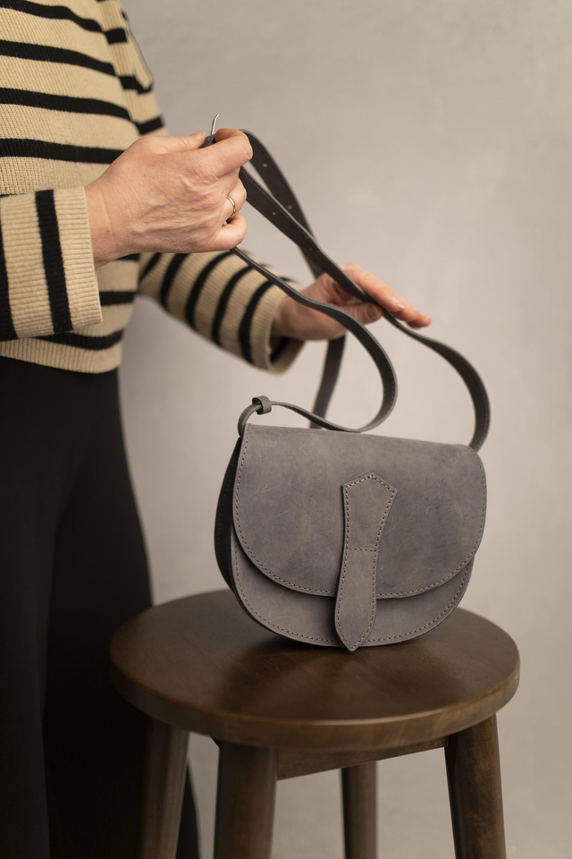 Klasikinė ovali rankinė