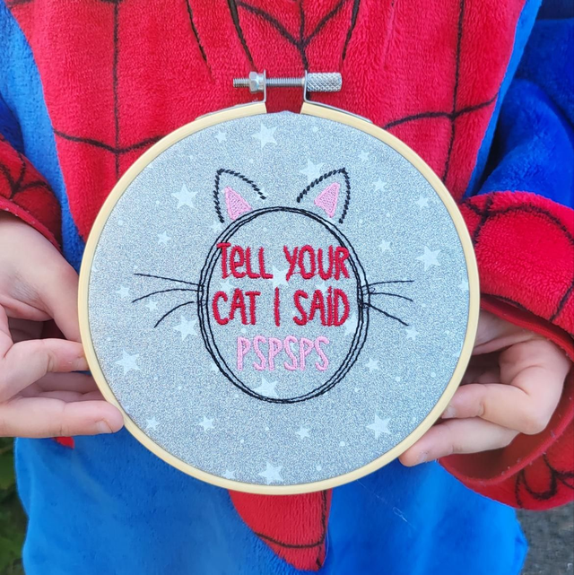 Embroidered Hoop - Tell your cat 