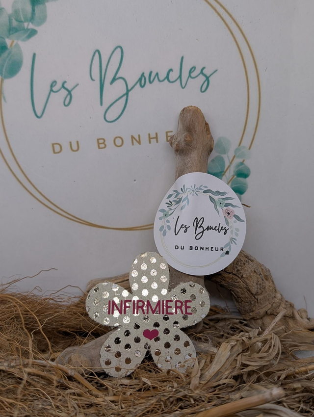 Broche personnalisée Marguerite Infirmière br065