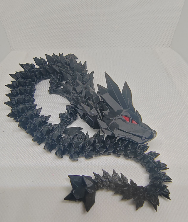 Dragon cristal aux yeux rouges