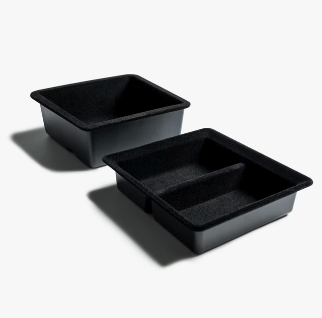 Model 3:n konsolin varustelokerot