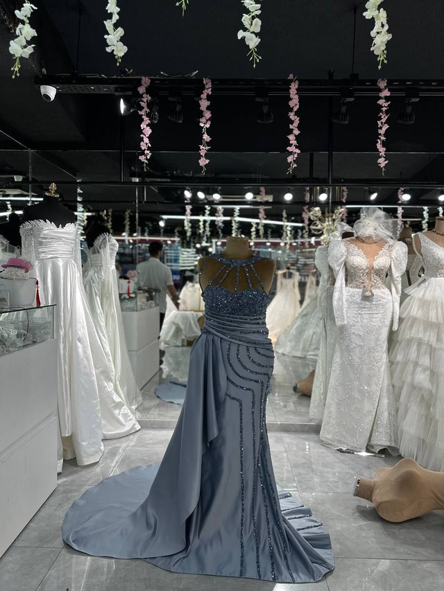 Robe de Mariée Sirène Col Américain en Satin et Strass / Réf : RMS43