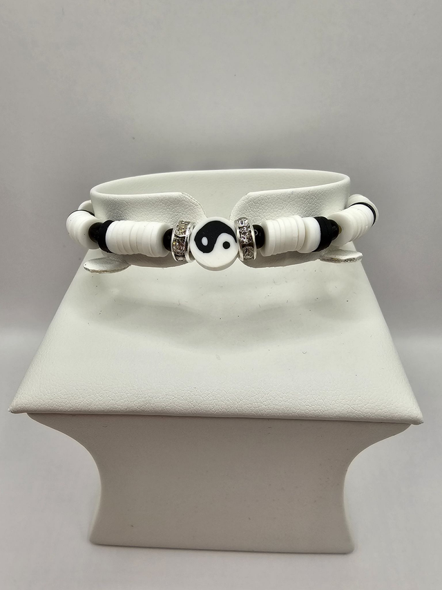 Yin-Yang Heishi Clay Bead Bracelet.