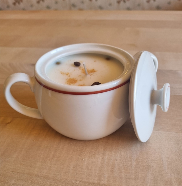 Kerze im Zuckertöpfchen mit Deckel - Unikat