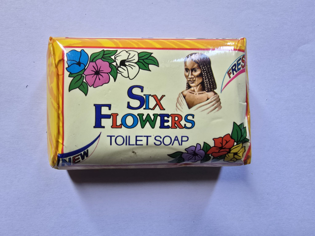 Savon Six Flowers