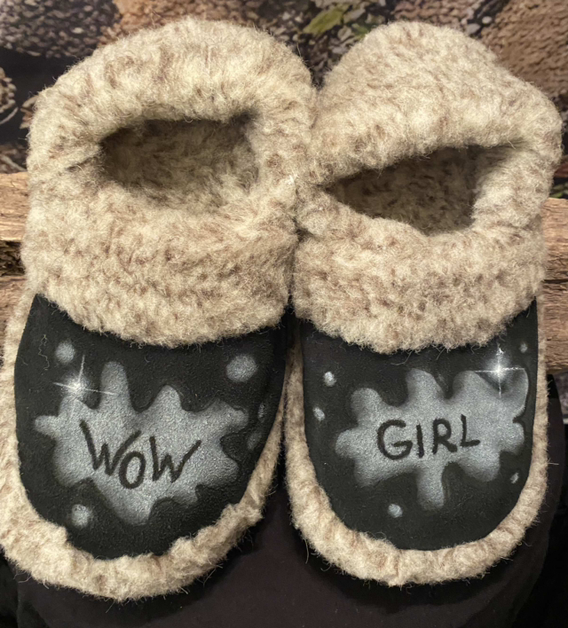Lammfell Hausschuhe WOW GIRL