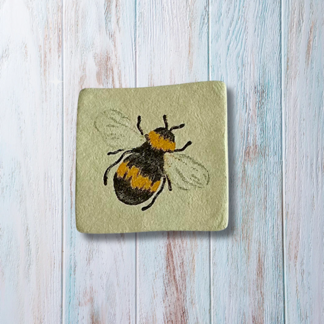 Bee Brooch 