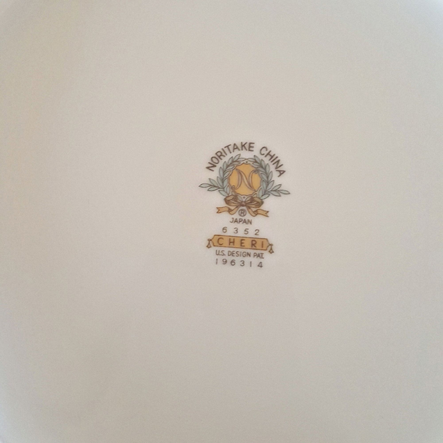 X Noritake Cheri soupière en porcelaine Japon, motif de roses