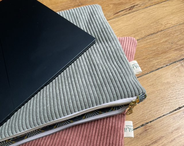 Pochette ordinateur - Velours 