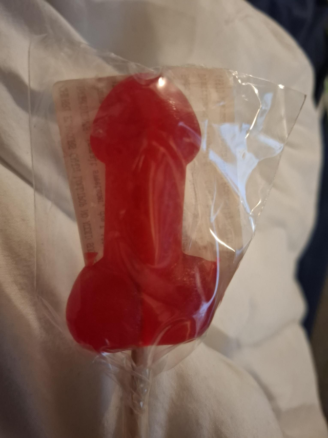Sucette penis cerise 