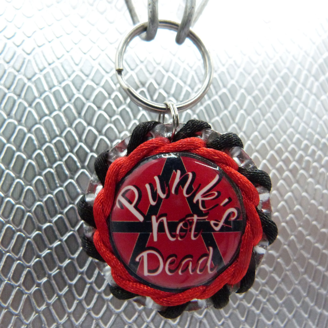 Porte clé Punk not dead