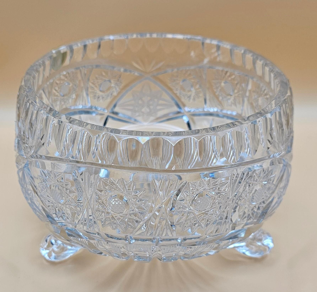 Coupe sur pieds en cristal de Bohème 