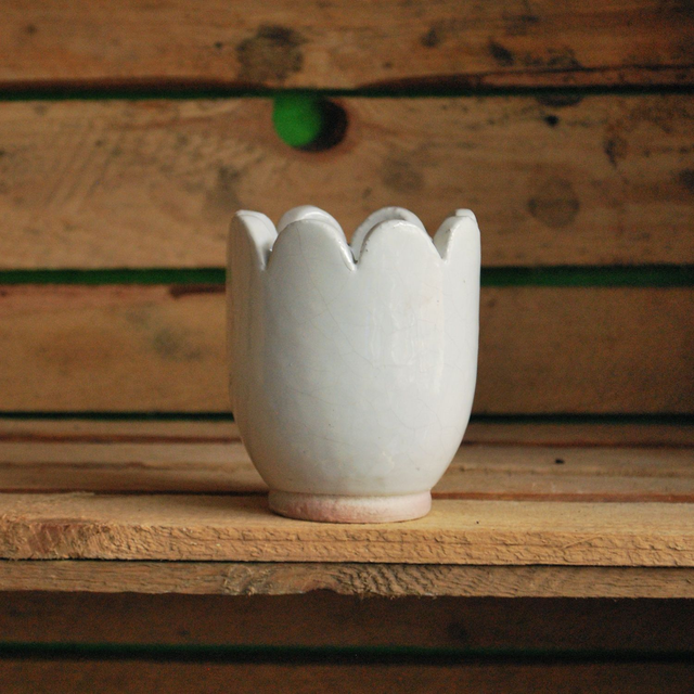 Small Perfect Scalloped Pot