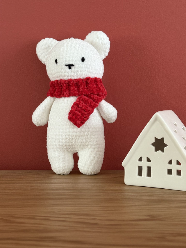 Voltaire - peluche ours polaire au crochet